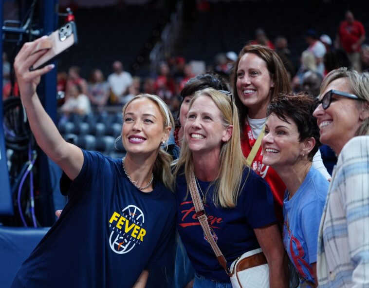 ex-wnba-player-sydney-colson-tells-white-colleagues-to-‘shut-the-f—-up,’-smears-fever-fans