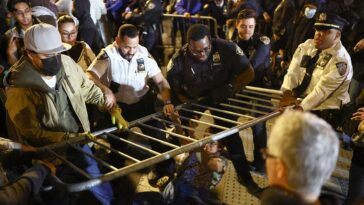 unrest-erupts-in-new-york-city-after-illegal-immigrant-shot-by-ice-agent-and-more-top-headlines