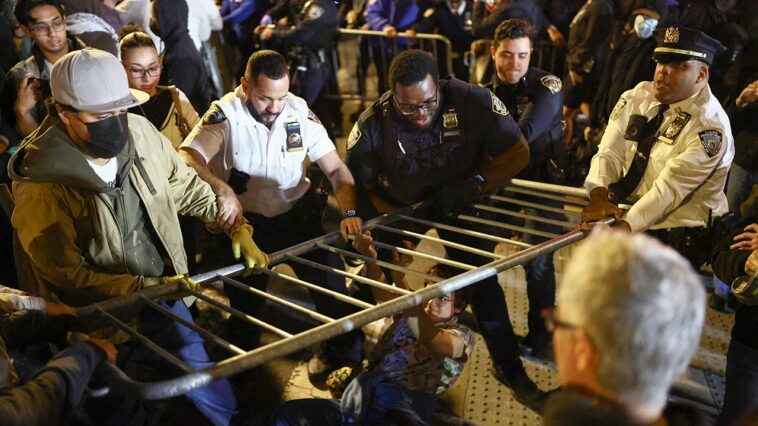 unrest-erupts-in-new-york-city-after-illegal-immigrant-shot-by-ice-agent-and-more-top-headlines