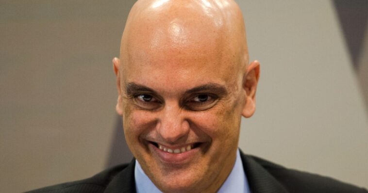 outrageous!-brazilian-supreme-court-justice-alexandre-de-moraes-issues-arrest-warrant-for-eduardo-bolsonaro-as-his-brother-emerges-as-favorite-to-become-brazil’s-next-president