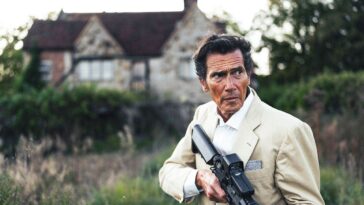 james-bond-legend-roger-moore’s-son-calls-out-tiktok-culture,-hollywood’s-recycled-comic-book-movies