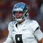 oregons’-dylan-raiola-to-make-first-start-for-ducks-against-no.-21-ucla