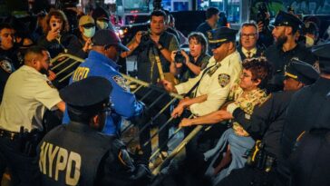 chaos-in-nyc:-agitators-attack-police-as-mamdani-fans-the-flames-after-ice-shooting