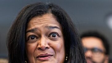 democrat-leader-rep.-jayapal-praises-corporate-h-1b-visa-migration