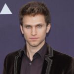 ‘pretty-little-liars’-actor-pistol-whipped-in-southern-california-robbery,-shares-bloody-aftermath-video