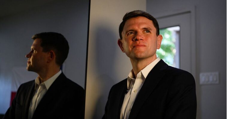 report:-team-talarico-panics-as-candidate-ducks-off-campaign-trail,-private-messages-from-campaign-show
