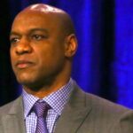 watch:-walter-payton’s-son-gets-emotional-as-he-learns-of-mike-ditka’s-death-during-live-broadcast