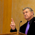 mike-ditka-was-a-patriot-who-loved-america:-‘they-don’t-like-our-flag…get-the-hell-out!’