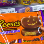 reese’s-peanut-butter-pumpkin-packaging-changed-following-legal-battle-over-candy’s-design