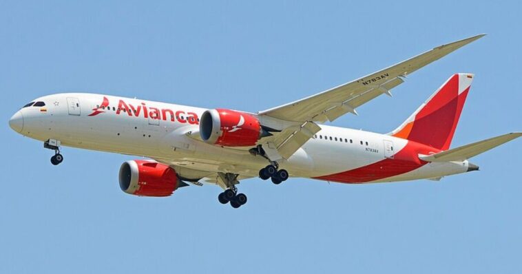 turbulence-forces-nyc-bound-plane-to-land,-8-hospitalized