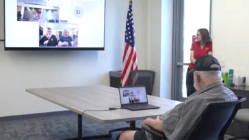 heartwarming-moment-two-veteran-brothers-living-3,000-miles-apart-meet-face-to-face-for-first-time-in-40-years
