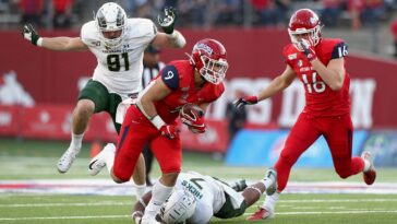 fresno-state-unveils-the-‘beer-bone,’-rendering-all-other-novelty-stadium-cups-obsolete