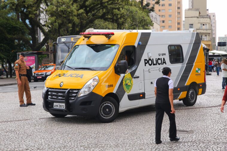 man-killed-by-police-after-holding-13-kids-hostage-at-knifepoint-in-brazilian-school