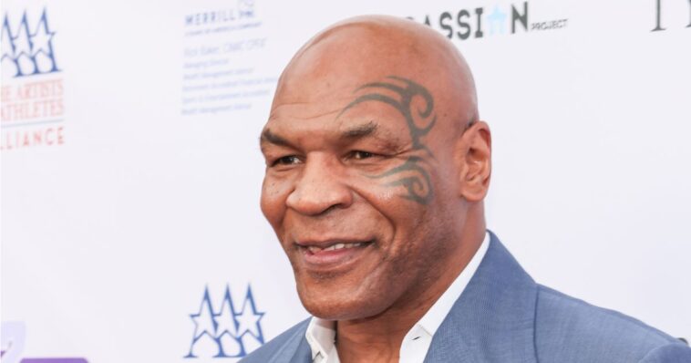 boxing-legend-mike-tyson-delivers-controversial-letter-to-trump,-makes-bold-midterm-prediction