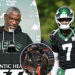 just-five-weeks-in,-the-jets-are-at-an-urgent-crossroads-against-the-browns