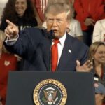 lol:-“like-that-wacko-that’s-screaming-up-there”-–-trump-points-out-heckler-who-interrupts-rally-as-he’s-talking-about-hecklers-(video)
