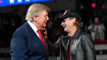 president-talks-‘trump-ocean,’-trades-jokes-with-tennessee-crowd-as-kid-rock-kicks-off-sprawling-rally