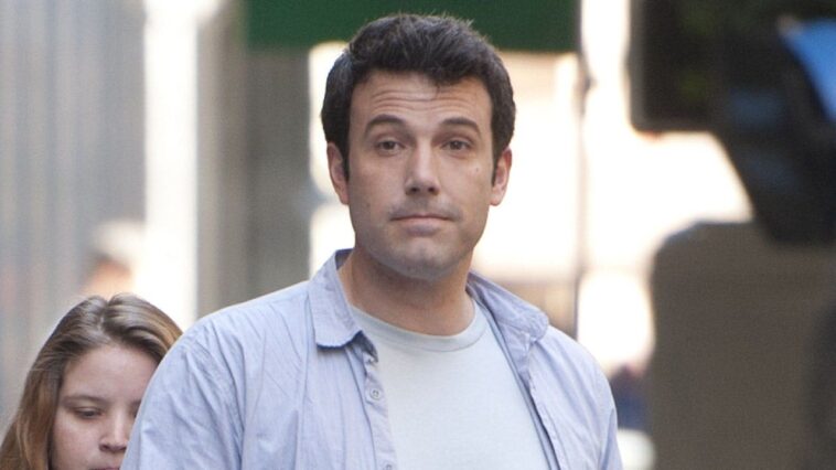 ben-affleck-clears-up-‘gone-girl’-shower-scene-rumor-after-years-of-speculation