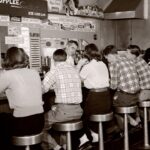 5-forgotten-ice-cream-flavors-from-the-’70s-that-fans-are-begging-to-be-brought-back