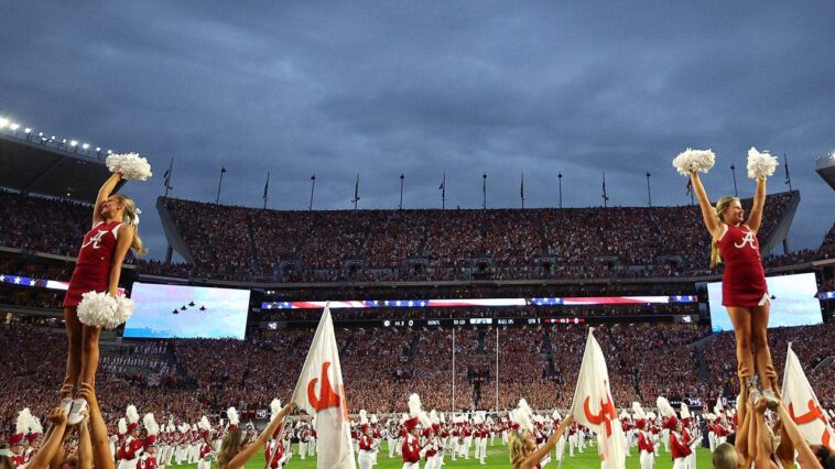 watch-as-outkick’s-trey-wallace-braves-hurricane-isaias’-before-alabama-georgia-showdown-in-tuscaloosa