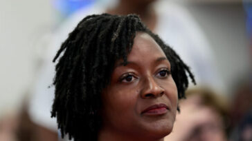 dsa-candidate-angie-nixon-defends-having-portraits-of-cop-killer-in-her-‘cafe-resistance’