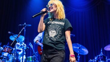 paramore’s-hayley-williams-launches-vulgar-tirade-at-dhs-after-agency-defends-ice-officers