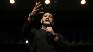 el-sayed-compares-obama-to-his-father-after-complaining-about-‘his-failures’