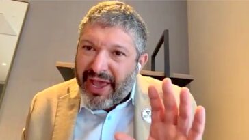 rescue-expert-warns-flydubai-hijacking-attempt-shows-us,-allies-are-‘playing-checkers’-against-terror-threat