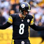 aaron-rodgers-defies-father-time-with-another-three-touchdown-performance-in-steelers’-win