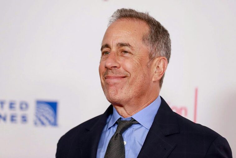watch:-seinfeld-nukes-screeching-anti-israel-heckler
