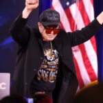 t-mobile,-at&t-share-prices-plummet-as-musk-makes-move-to-shake-up-the-industry