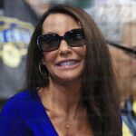 bright-lights-not-too-bright-for-the-brewers-or-superfan-front-row-amy-in-game-1-of-nlcs