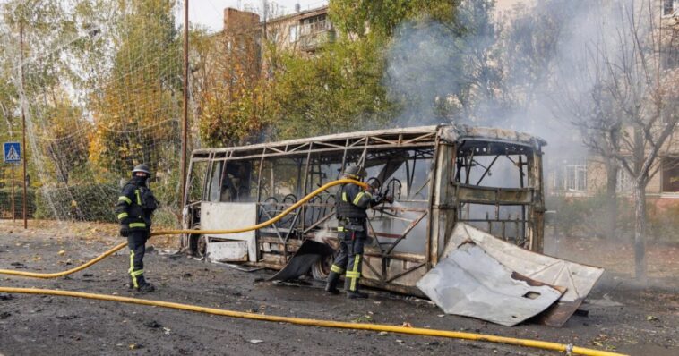 ukraine-field-report:-russian-glide-bomb-kills-30-on-kramatorsk-buses-as-pryluky-death-toll-reaches-22
