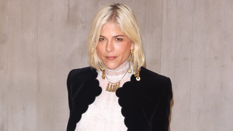 selma-blair-arrested-after-in-flight-incident