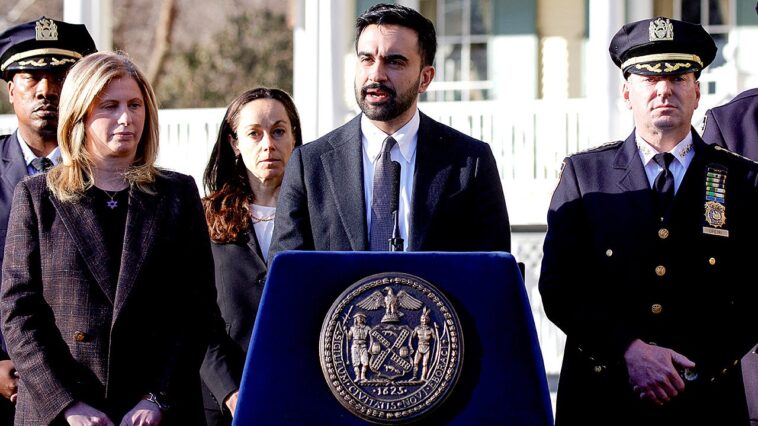 mamdani-unveils-sweeping-nypd-use-of-force-review,-but-stops-short-of-fulfilling-key-campaign-promises