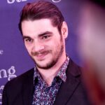 rj-mitte,-‘breaking-bad’-actor-who-played-walter-white-jr.,-dies-at-34