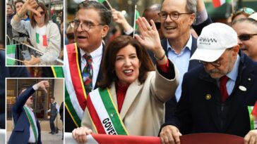 gov.-kathy-hochul-booed-while-marching-in-nyc’s-columbus-day-parade:-‘you’re-a-disgrace’