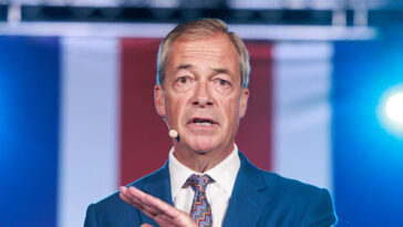 return-to-‘normality’:-farage-promises-to-suspend-asylum-system-altogether