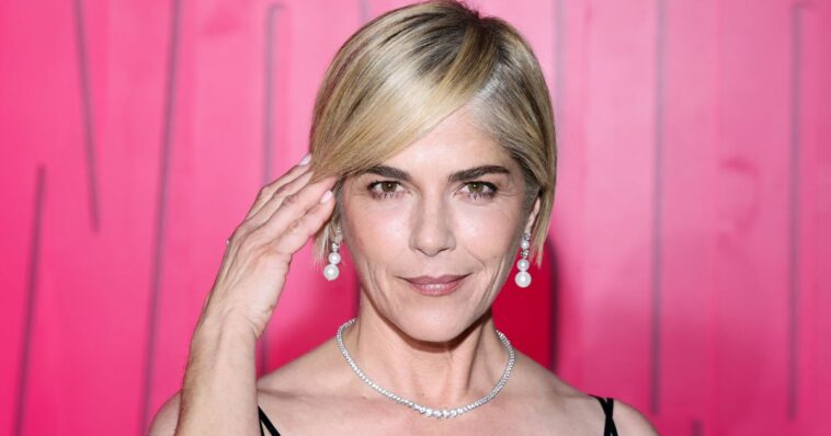 actress-selma-blair-arrested-after-alleged-violent-incident-on-flight