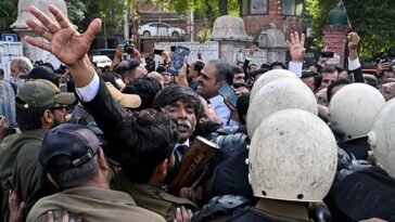 pakistan-declares-state-of-emergency,-arrests-leaders-of-former-pm-imran-khan’s-party