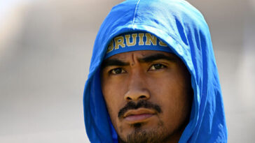 video:-ucla-qb-nico-iamaleava-expected-to-miss-remainder-of-season-after-vicious-hit