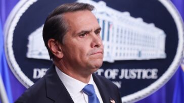 biden-admin-used-threats-to-silence-parents-from-speaking-out-against-woke-policies,-teaching:-doj-report