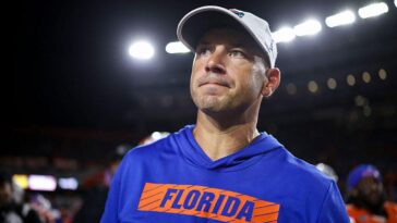 jon-sumrall-says-teenage-son-sent-him-ruthless-text-before-leaving-florida’s-loss-to-south-carolina-early