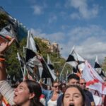 socialist-pedro-sanchez-booed,-called-‘son-of-a-b***h-’-during-spain’s-national-day-parade