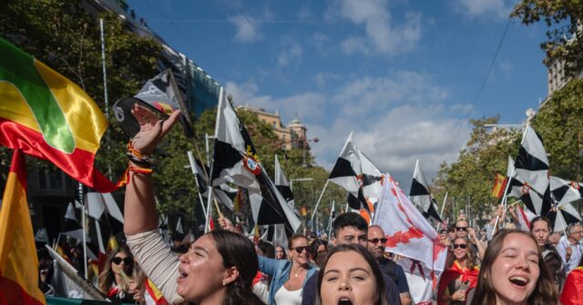 socialist-pedro-sanchez-booed,-called-‘son-of-a-b***h-’-during-spain’s-national-day-parade