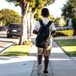 a-little-boy-asked-why-his-dad-doesn’t-like-him.-his-words-broke-my-heart