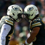video:-bears-kicker-cairo-santos-attempts-sneaky-move-on-packers-player-as-rivalry-reignites