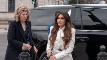 breaking:-trump-tells-kimberly-guilfoyle-to-resign