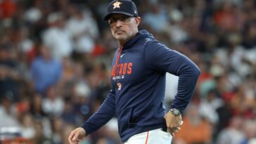 mariners-interviewing-joe-espada-with-his-astros-future-in-limbo