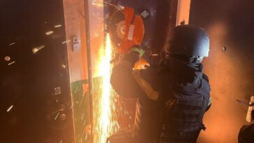 ukraine-field-report:-russian-strikes-wound-41-in-zaporizhzhia-region-as-drone-injures-four-children-in-rivne